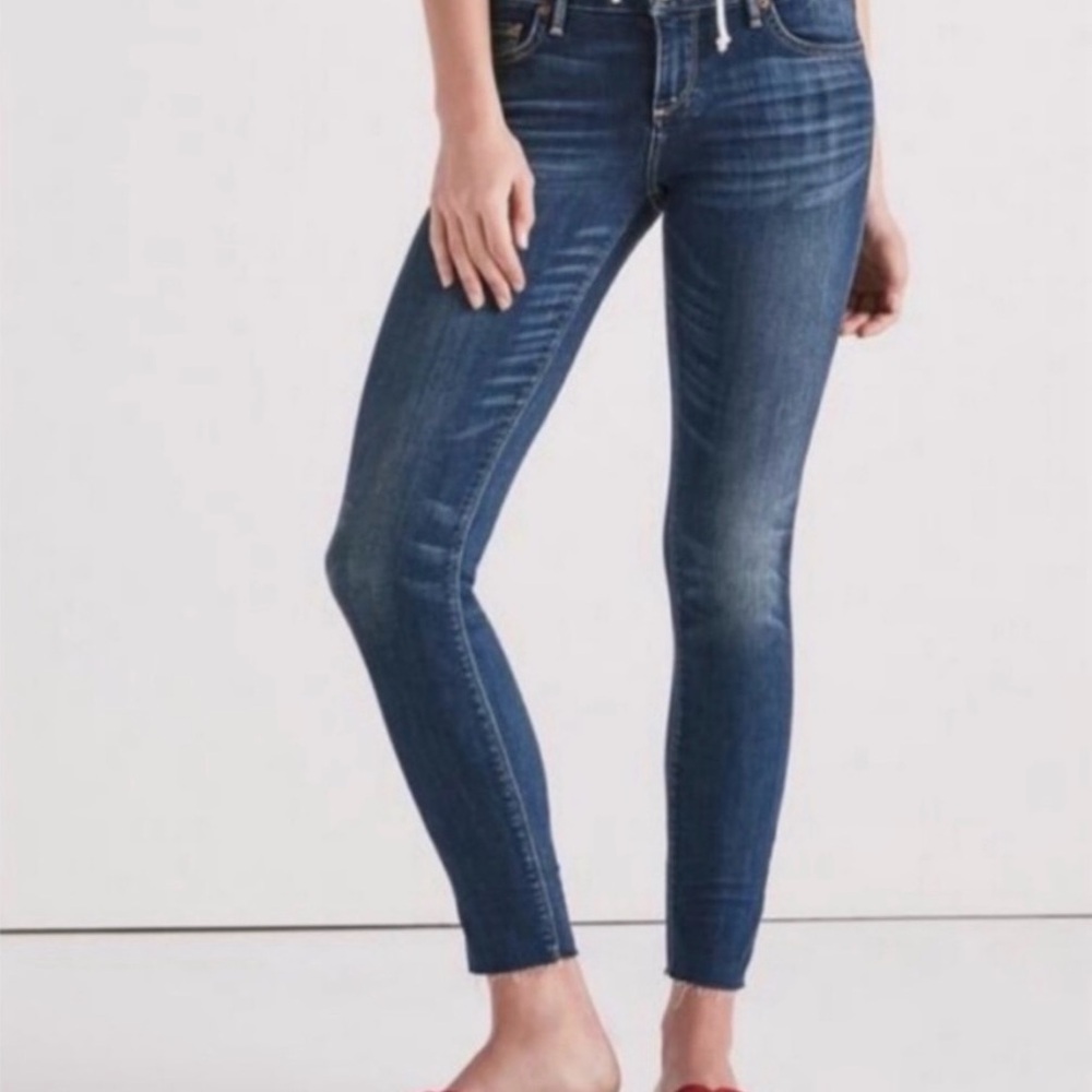 Lucky Lolita Skinny Denim Jeans Medium Blue Wash Stretch Women’s Sz 2 (26)